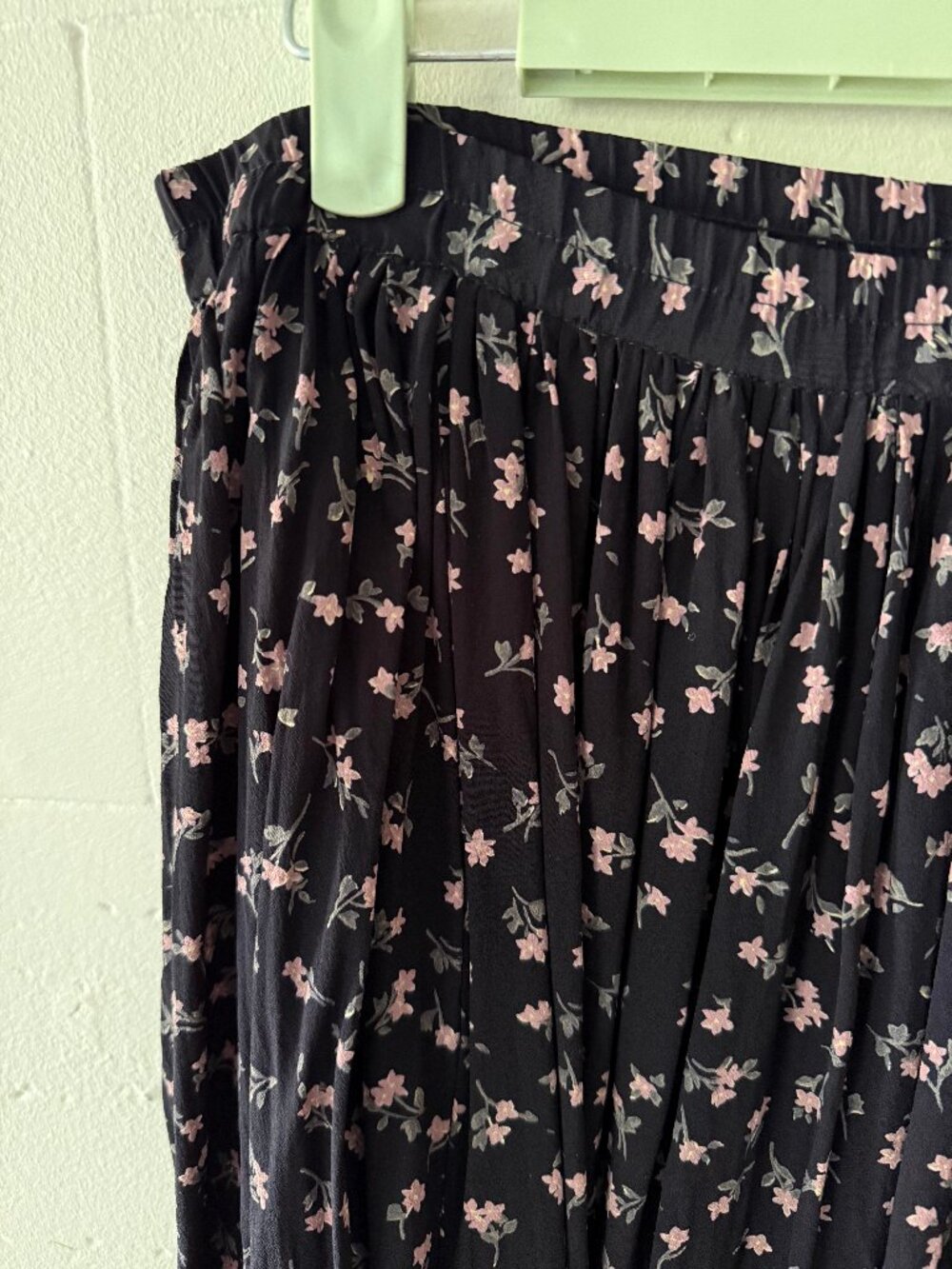 Jones New York | Pleated Rayon Floral Maxi Summer Skirt | Medium - Picture 2 of 7
